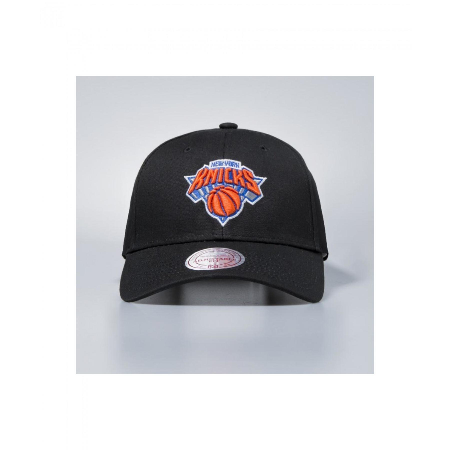 Cap New York Knicks team logo