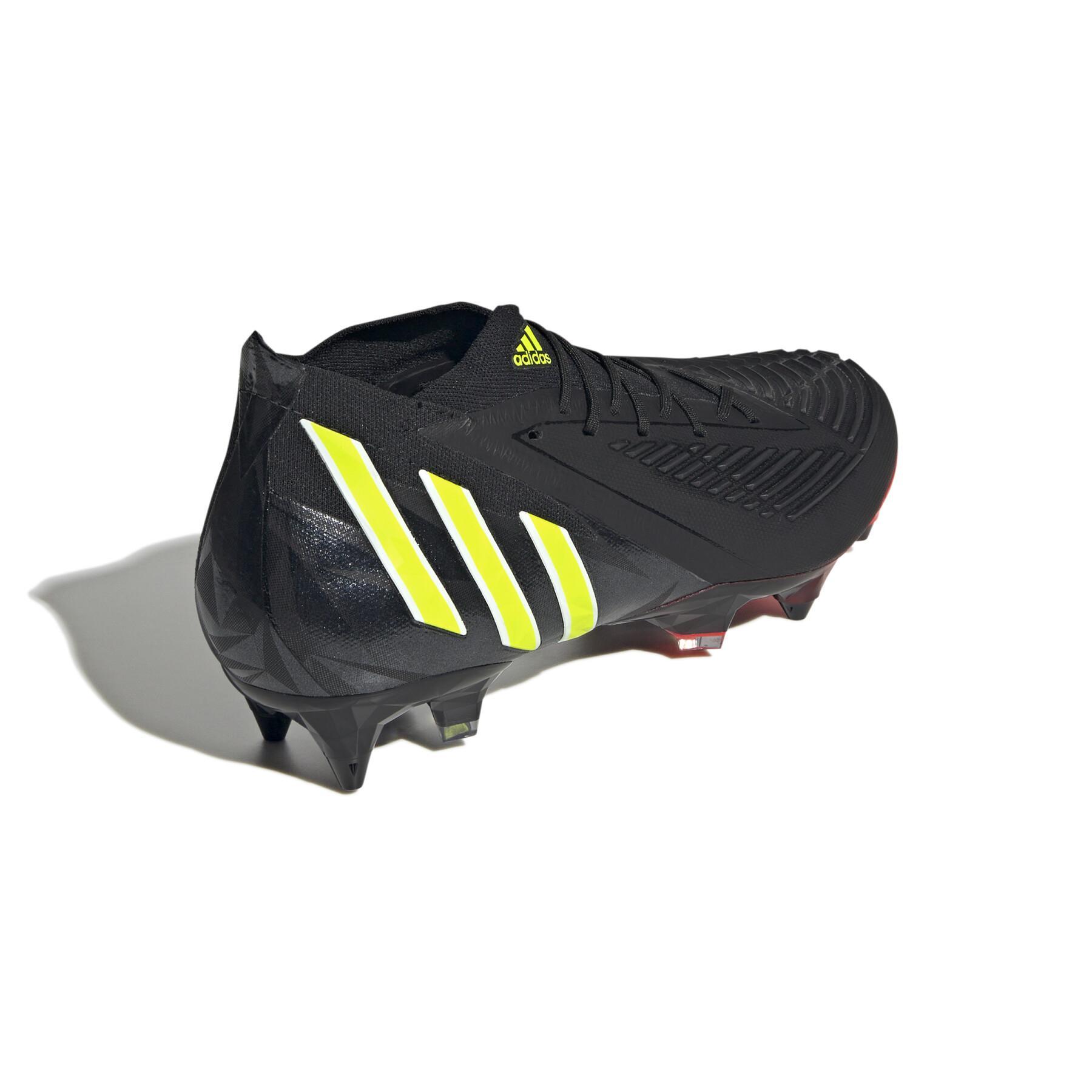 Soccer shoes adidas Predator Edge.1 SG - Shadowportal Pack