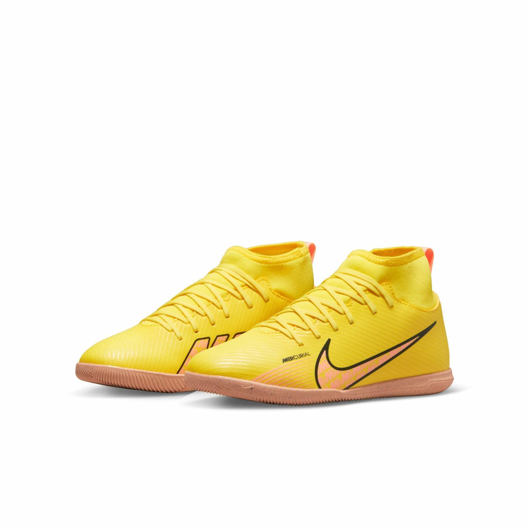 Children's soccer shoes Nike Mercurial Superfly 9 Club IC - Lucent Pack