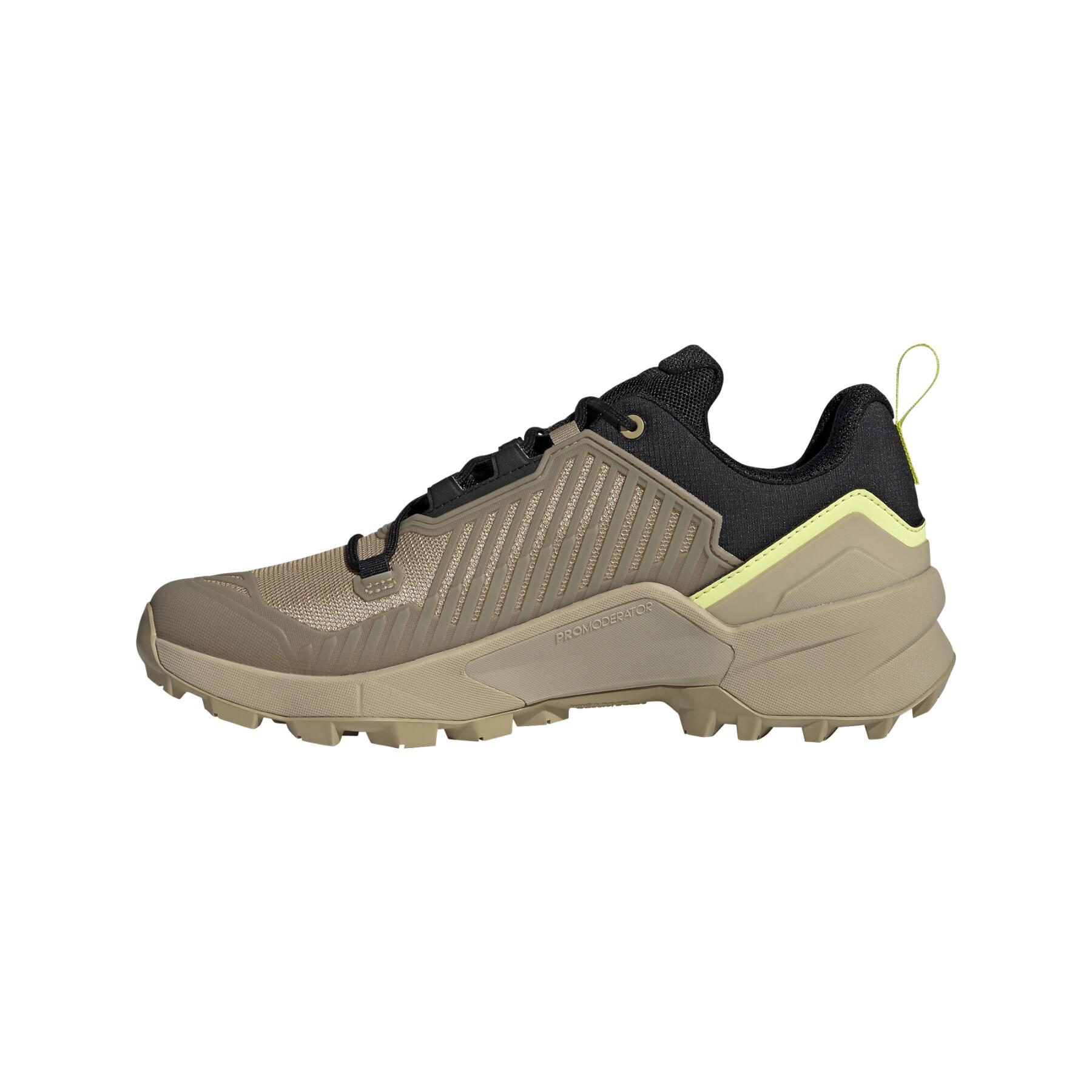 Hiking shoes adidas Terrex Swift R3