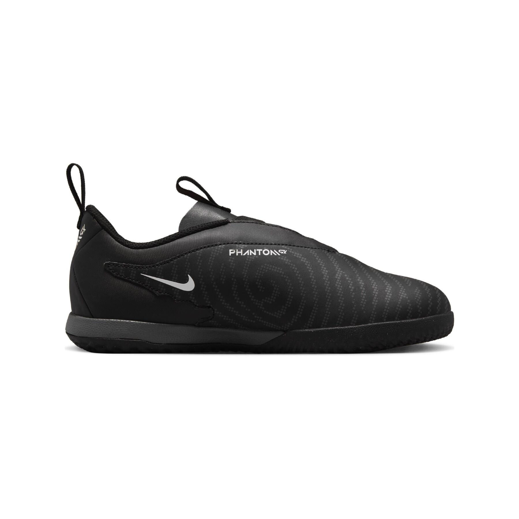 Children's soccer shoes Nike Phantom GX Academy IC - Black Pack