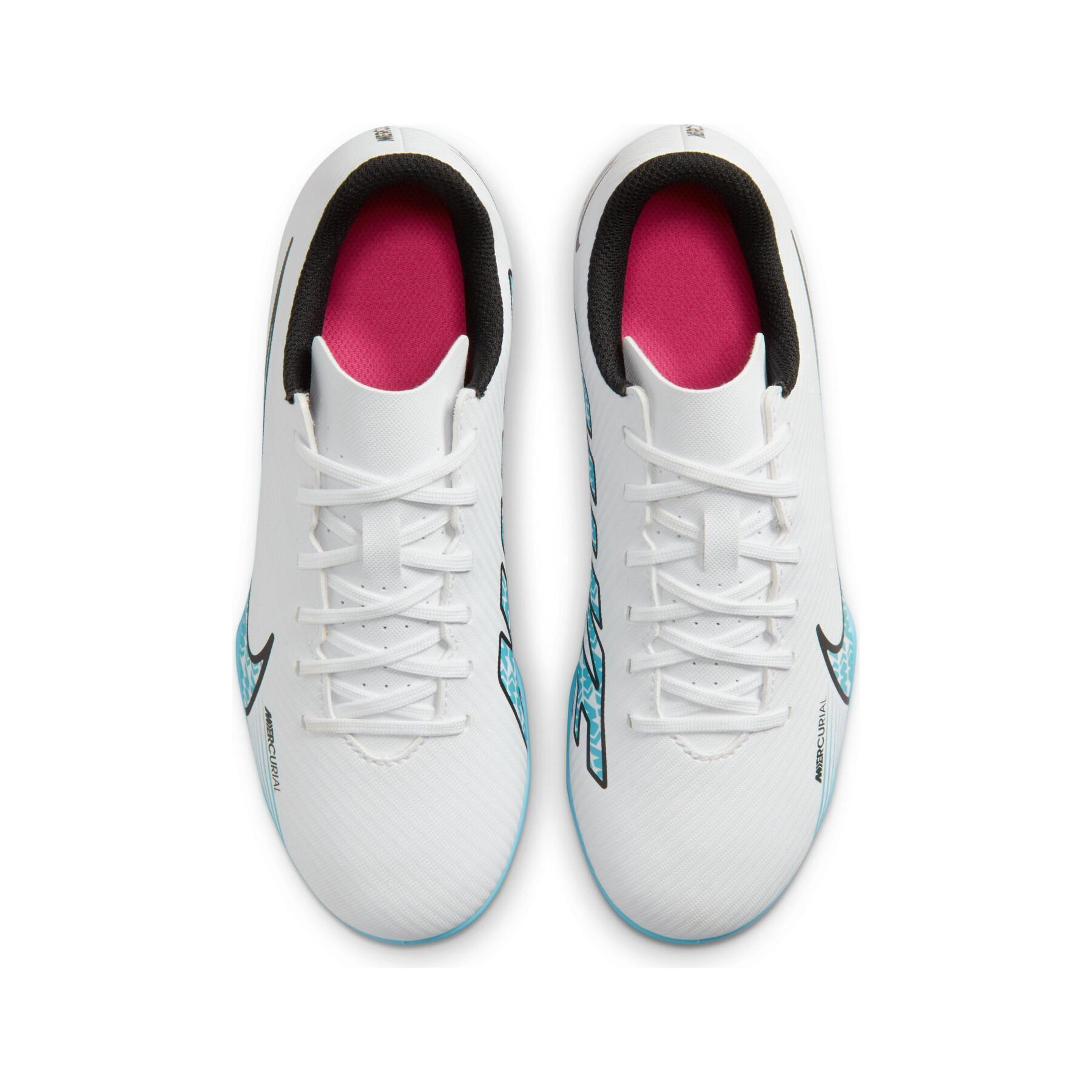 Children's soccer shoes Nike Mercurial Vapor 15 Club FG/MG - Blast Pack