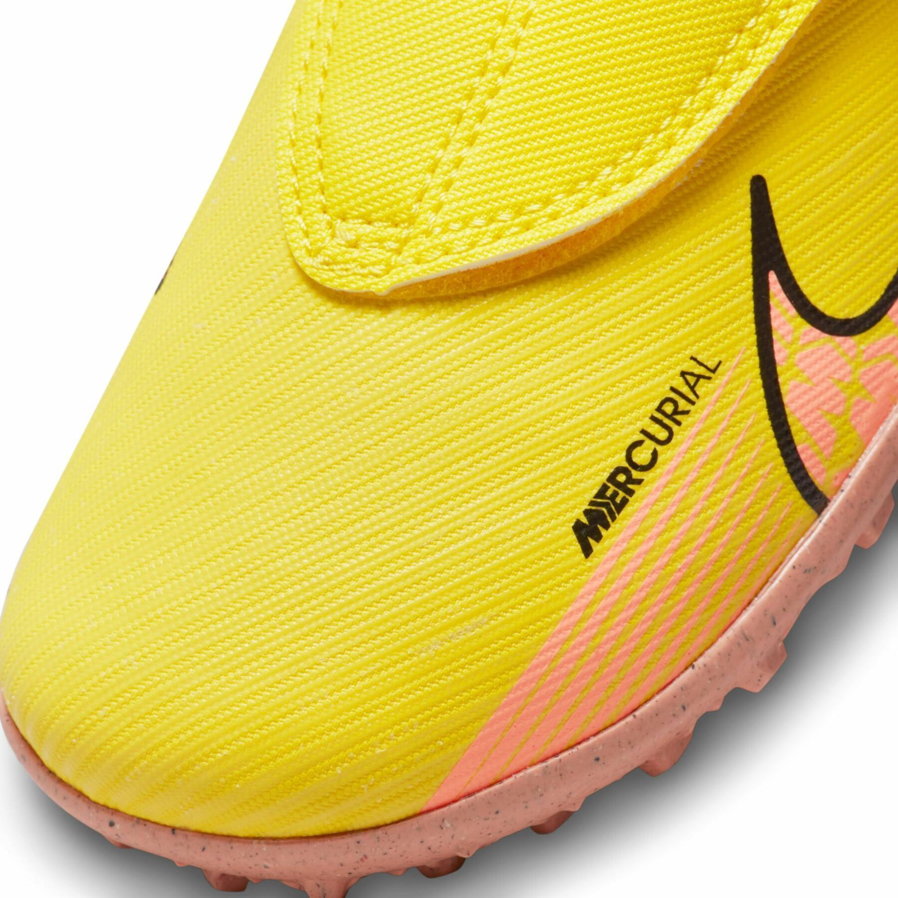 Children's soccer shoes Nike Mercurial Vapor 15 Club TF - Lucent Pack