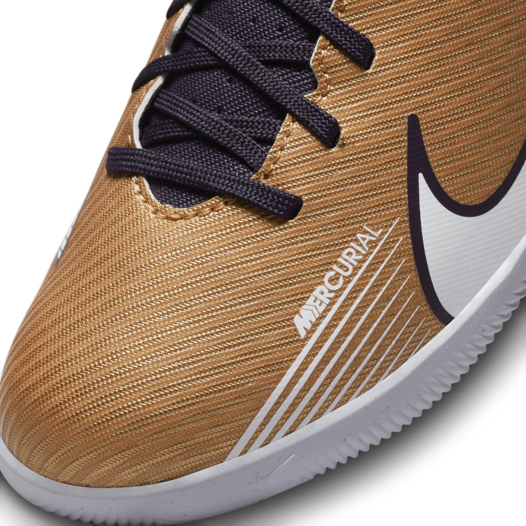 Children's soccer shoes Nike Mercurial Vapor 15 Club IC - Generation Pack