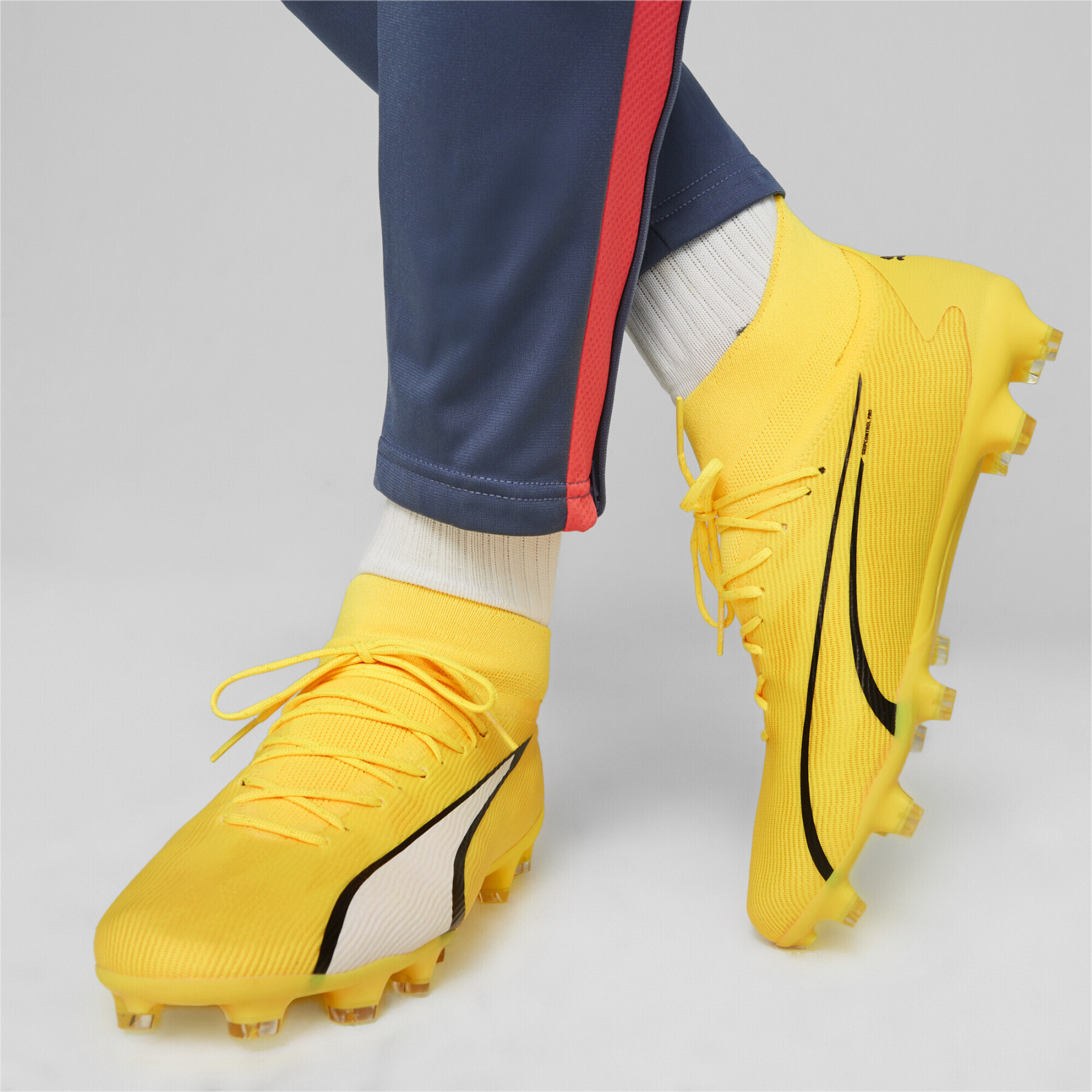 Soccer shoes Puma Ultra Pro FG/AG - Voltage Pack