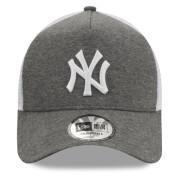 Cap New Era Yankees Trucker Essential