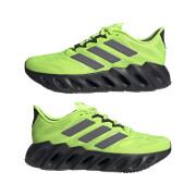 Running shoes adidas Shift FWD