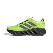Running shoes adidas Shift FWD