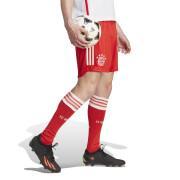 Home shorts Bayern Munich 2023/24