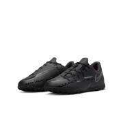 Children's soccer shoes Nike Phantom GT2 Club TF - Shadow Black Pack